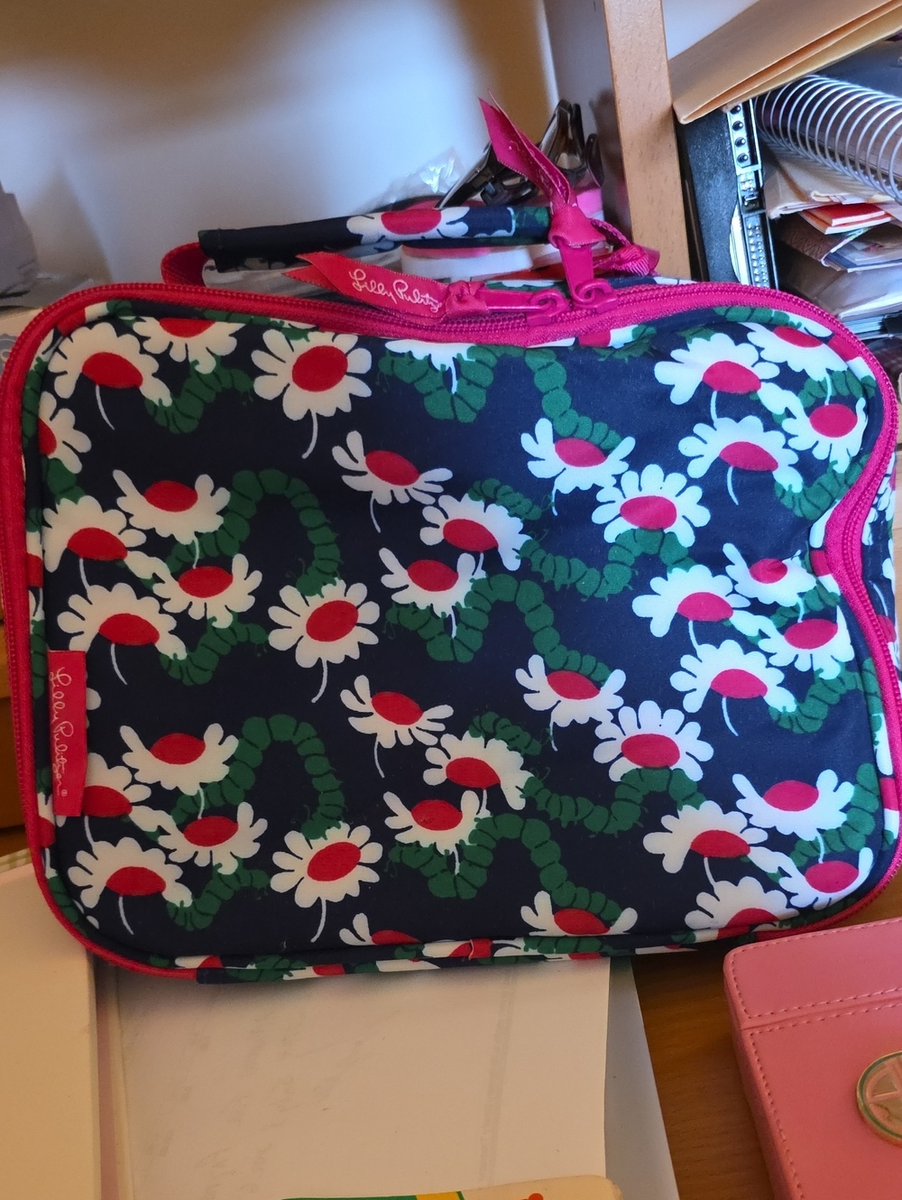 Lilly Pulitzer NWT Navy Floral Lunch Bag with Pink Trim